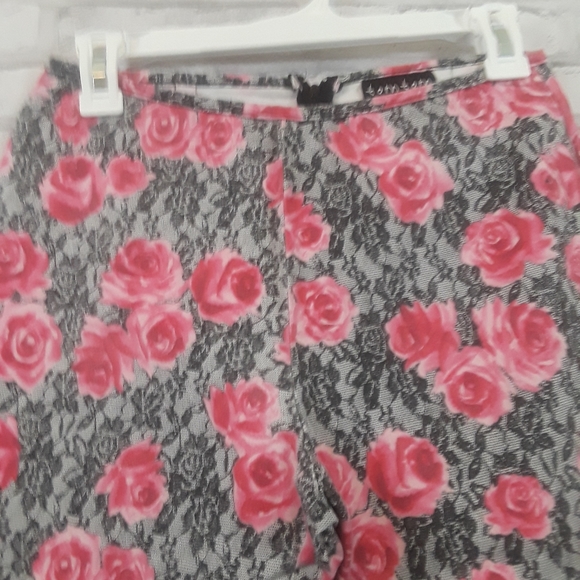 Tom Tom lady's Carpri pants size Medium - Picture 4 of 5